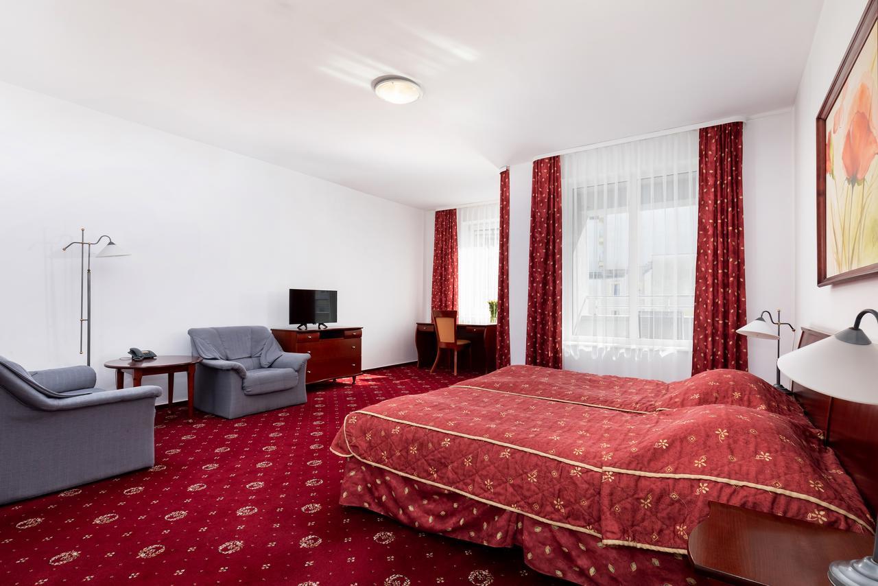 Aparthotel Etna コウォブジェク エクステリア 写真