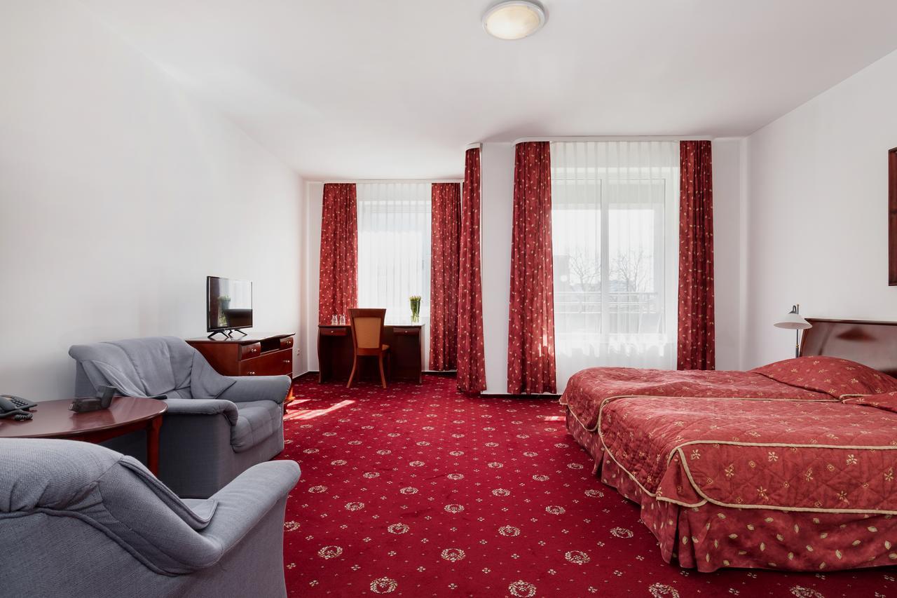 Aparthotel Etna コウォブジェク エクステリア 写真